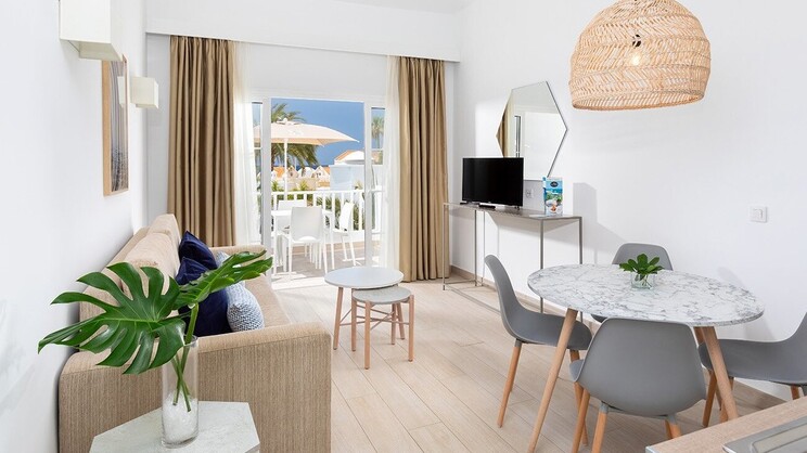 Lagos De Fañabé Beach Resort